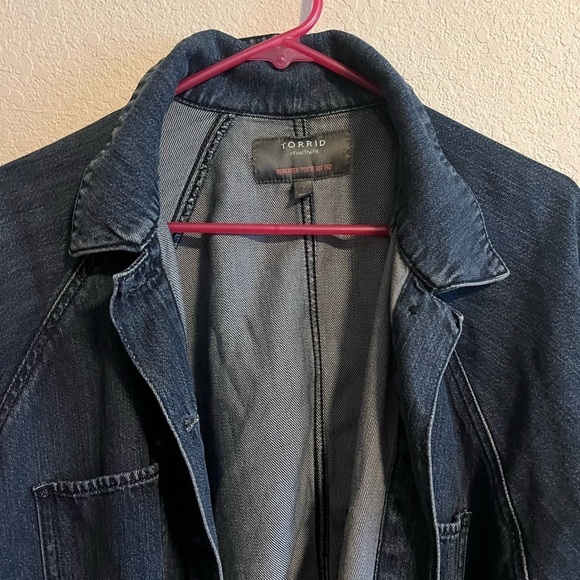 Torrid Denim Jacket Size 2 - Picture 2 of 10